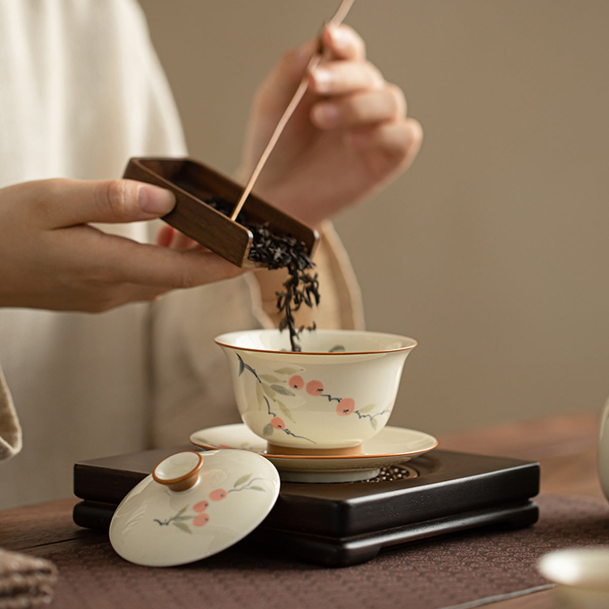 Hand-painted Persimmons With Auspicious Meanings Gaiwan 120ml Chaliland