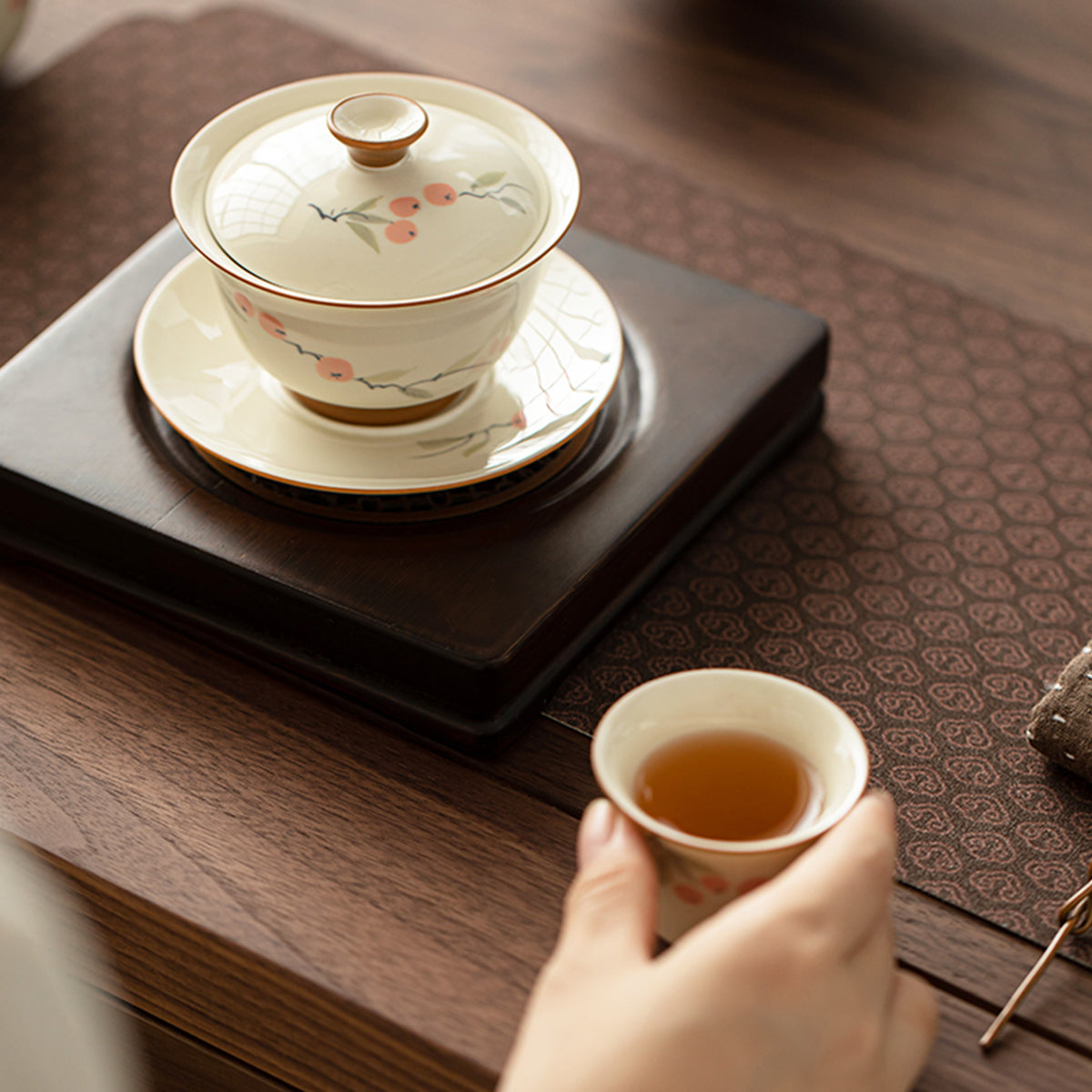 Hand-painted Persimmons With Auspicious Meanings Gaiwan 120ml Chaliland