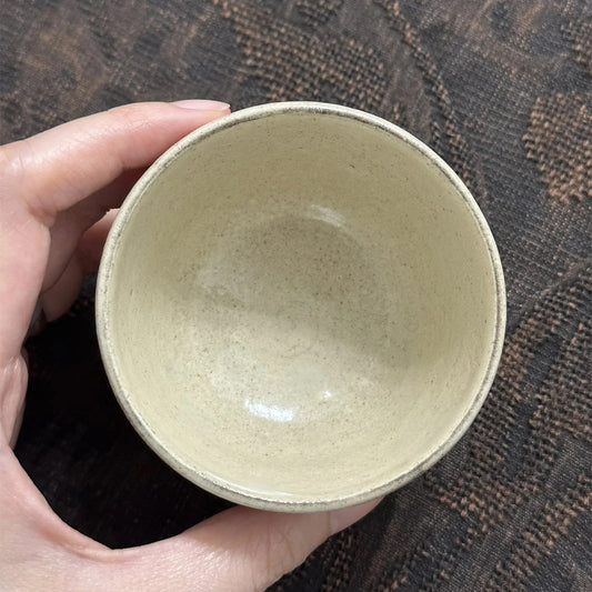 Powder-glazed iron-painted teacup
