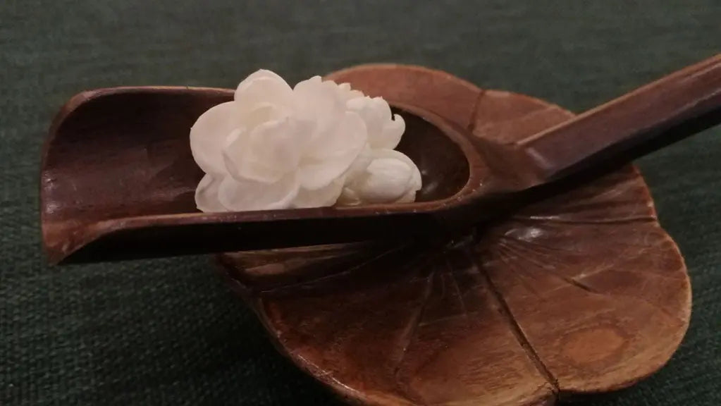 The-Art-of-Brewing-Jasmine-Tea JadePeakReserve