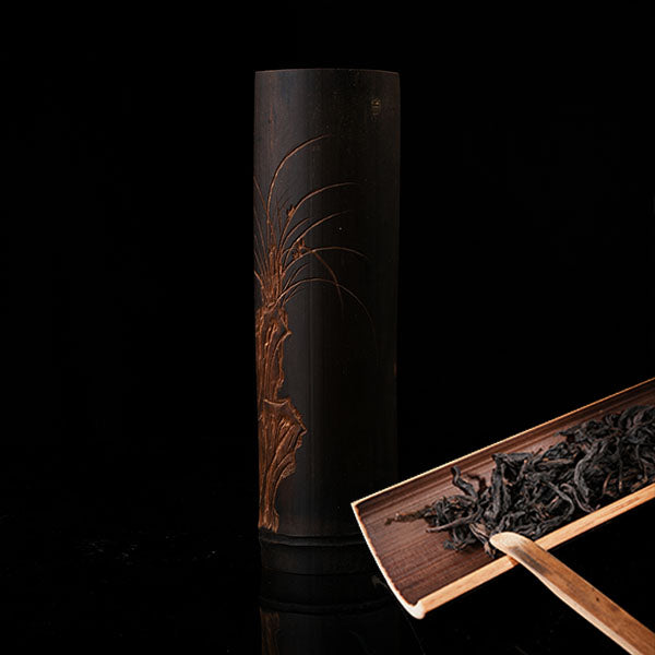 This is a bamboo tea measure carved from bamboo.