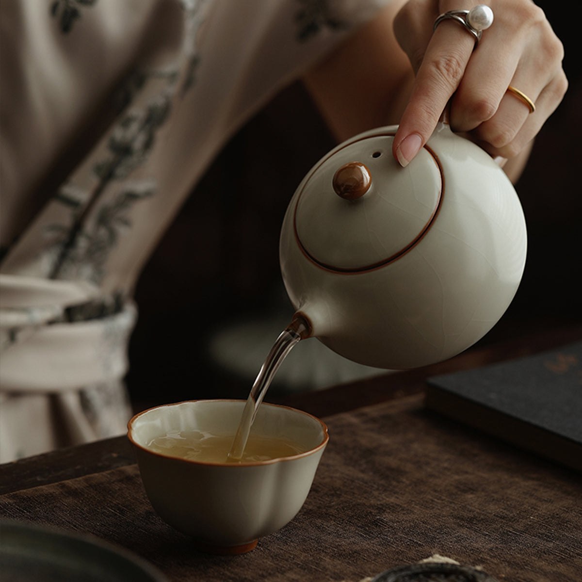 Ru Kiln-Beige Ru Kiln Xi Shi Teapot 250ml Chaliland