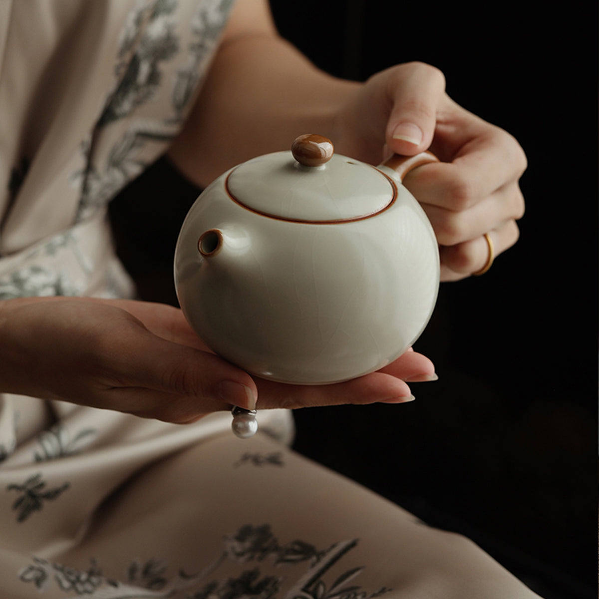 Ru Kiln-Beige Ru Kiln Xi Shi Teapot 250ml Chaliland