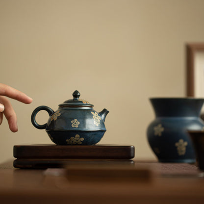 Porcelain-Blue Glaze Ice Plum Teapot (White Slip Finish) 150ml Chaliland