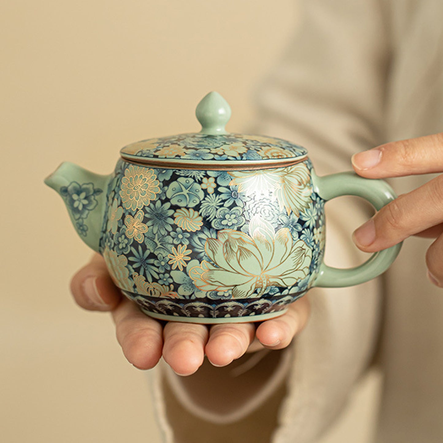 Ceramic - Flowered Covering Pear Pot - 160ml Chaliland