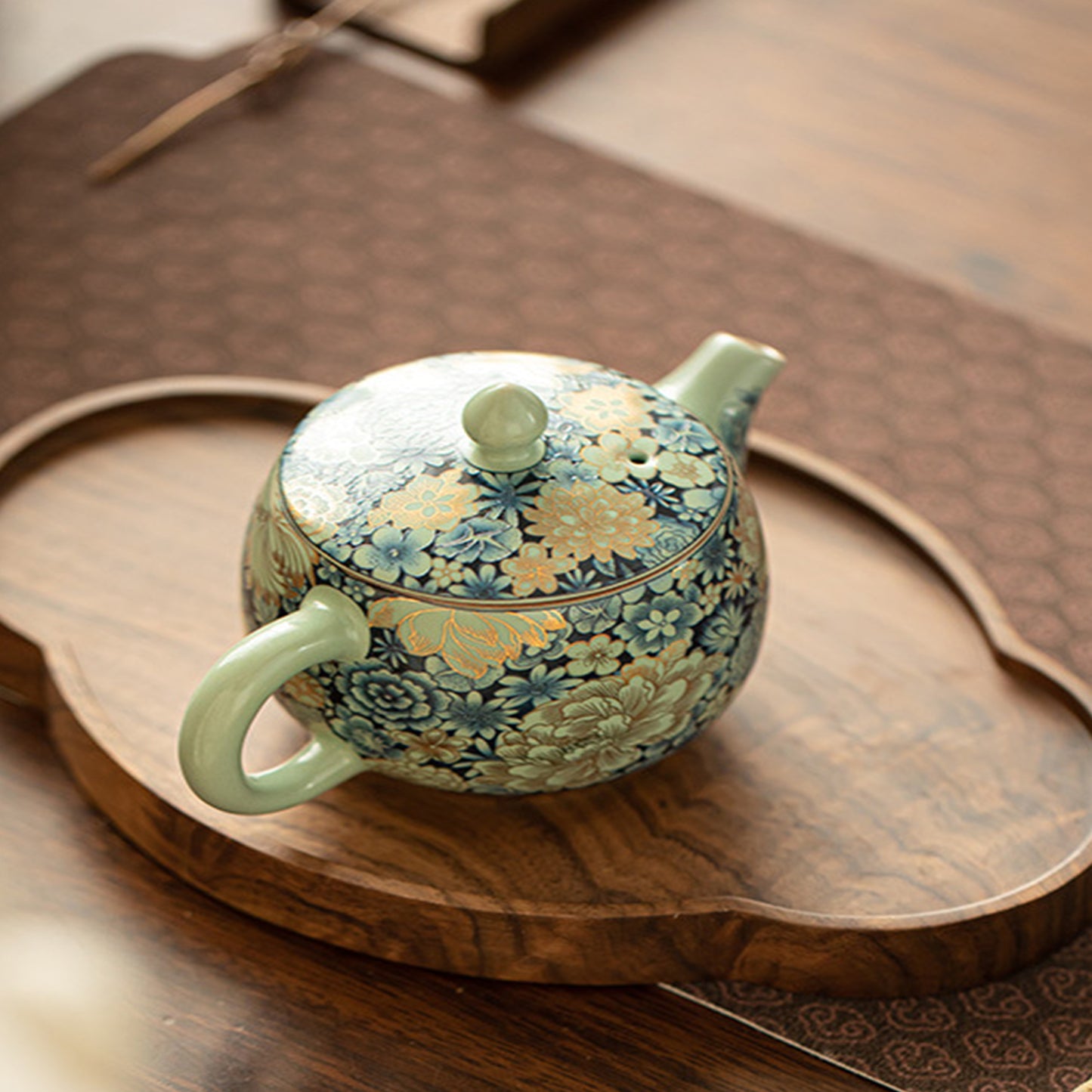 Ceramic - Flowered Covering Pear Pot - 160ml Chaliland