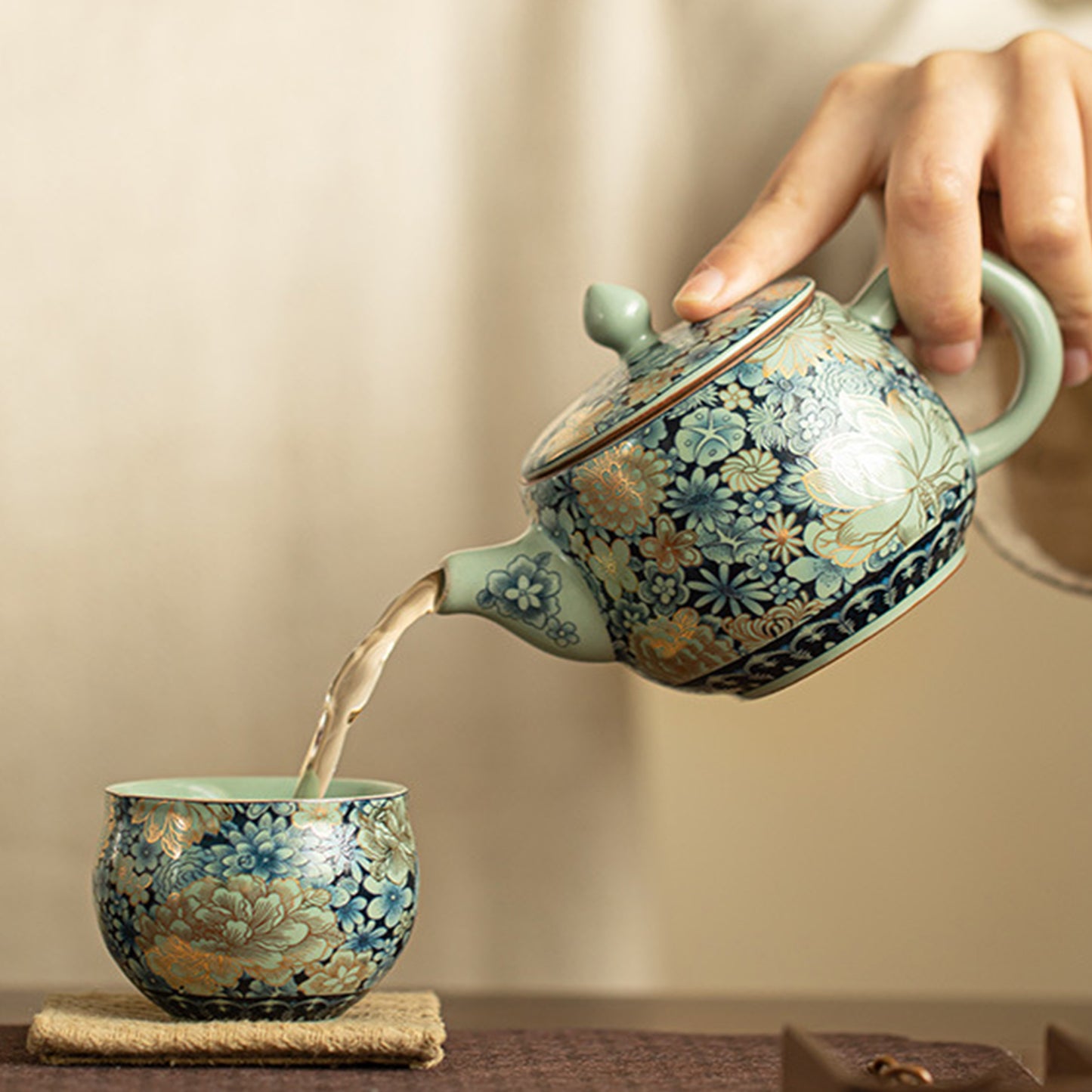 Ceramic - Flowered Covering Pear Pot - 160ml Chaliland