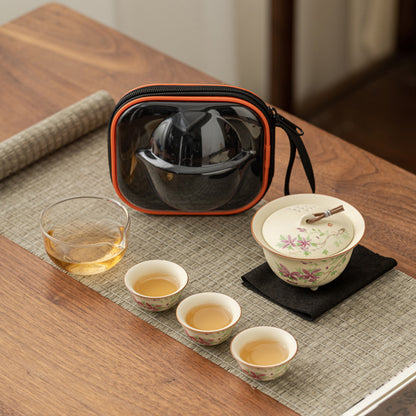 Compact tea set for little daisies Chaliland