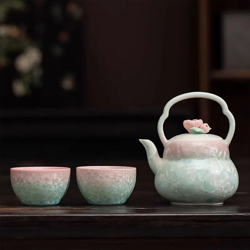 Crystal glazed teapot (with handle) + 2 teacups