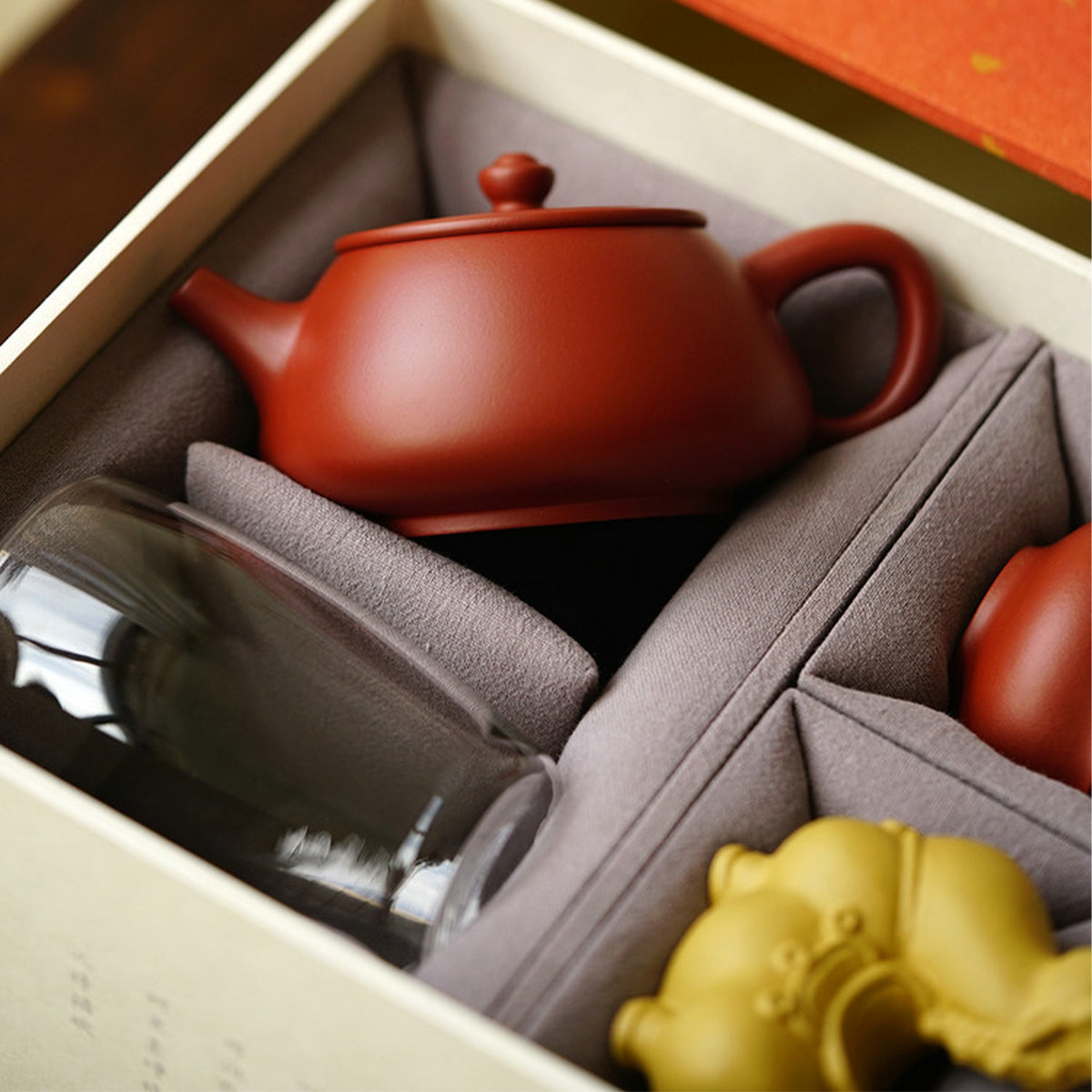 Cylindrical base Joyful Gift Box Set Chaliland