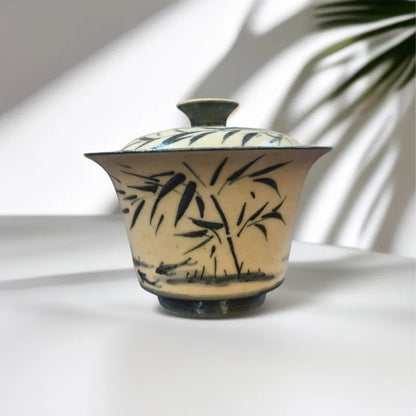 Designer-designed small misty dew-covered bowl with a fish motif.130ML