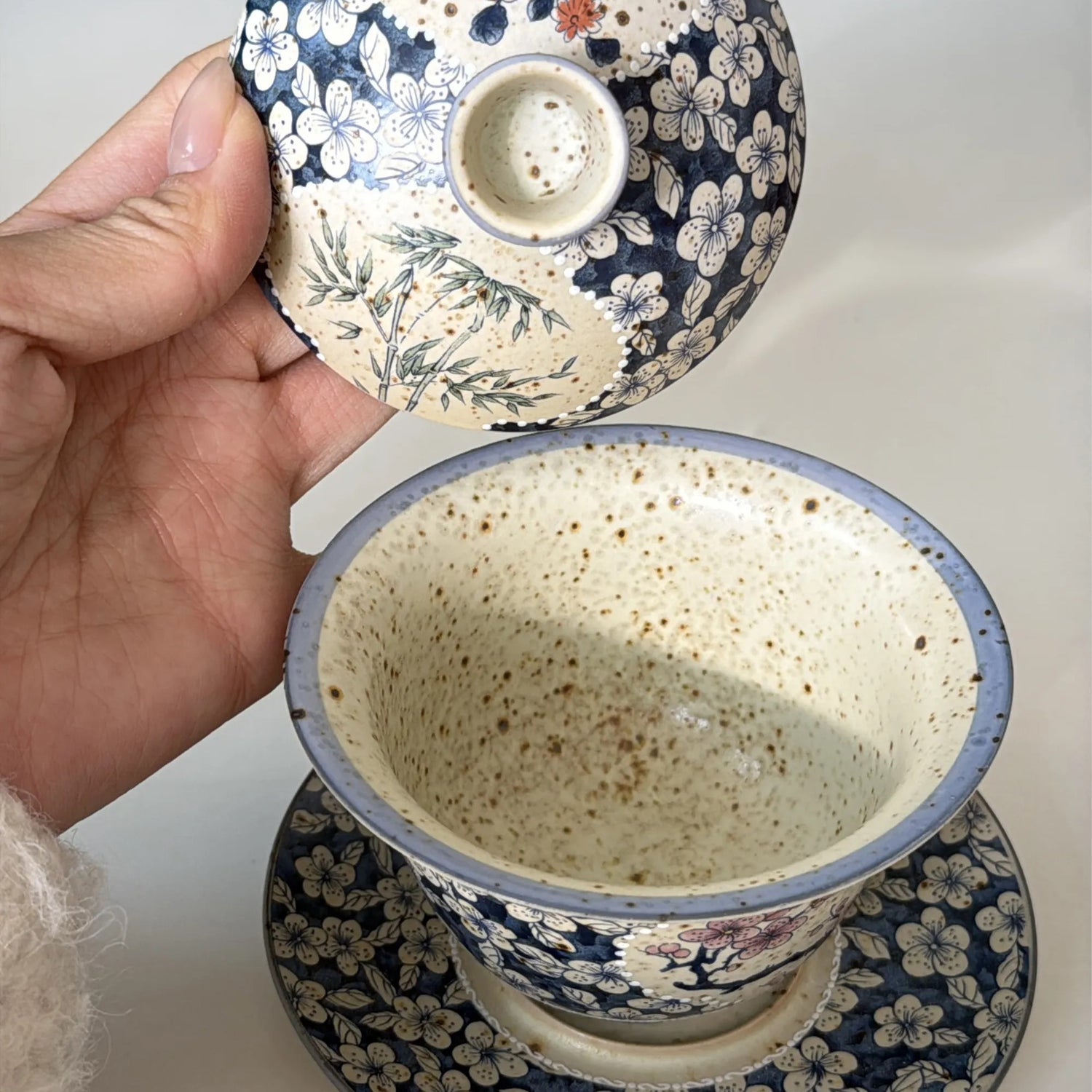 Firestone, plum blossom, orchid, bamboo, chrysanthemum, covered bowl Chaliland