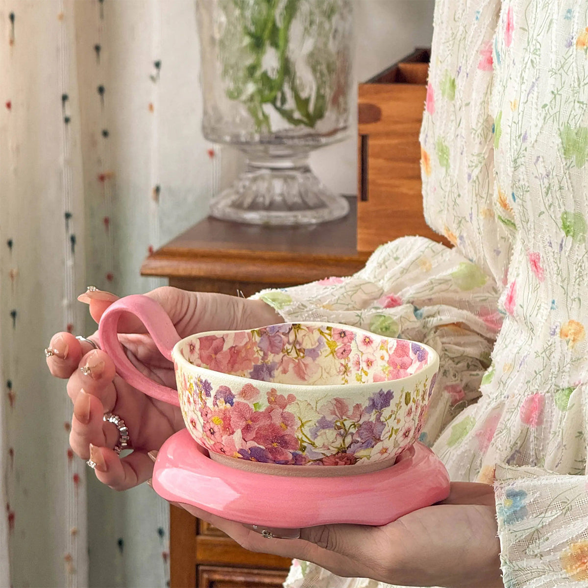 Floral cloud cups and saucers Chaliland