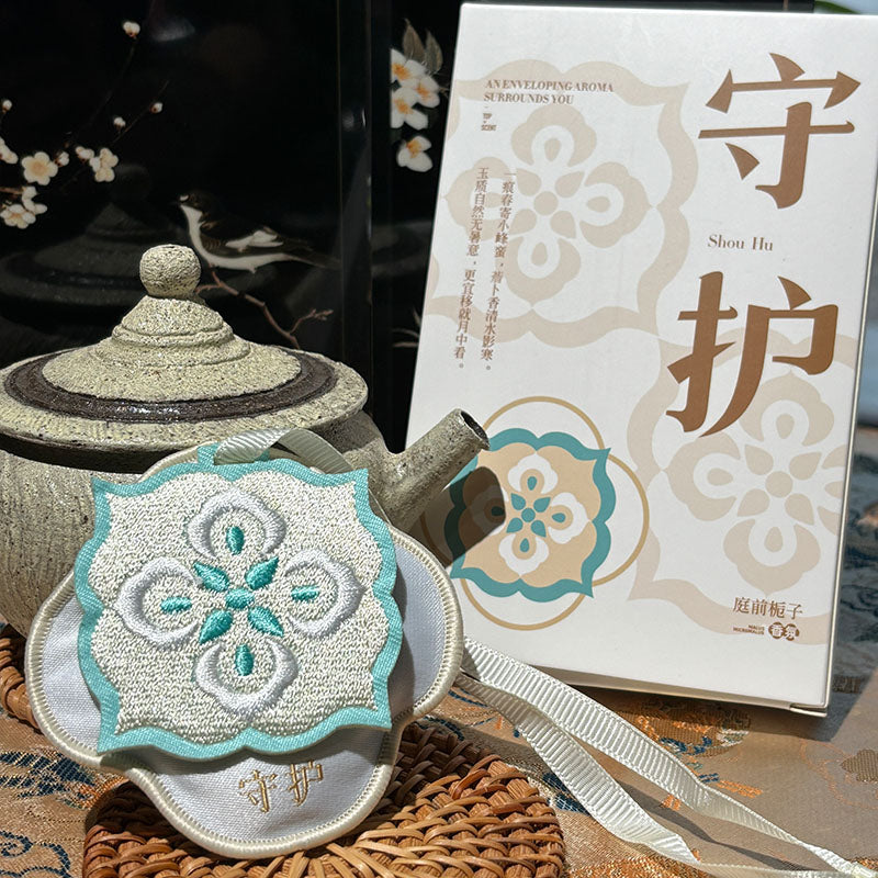 Four Seasons Car Aromatherapy Sachet Chaliland