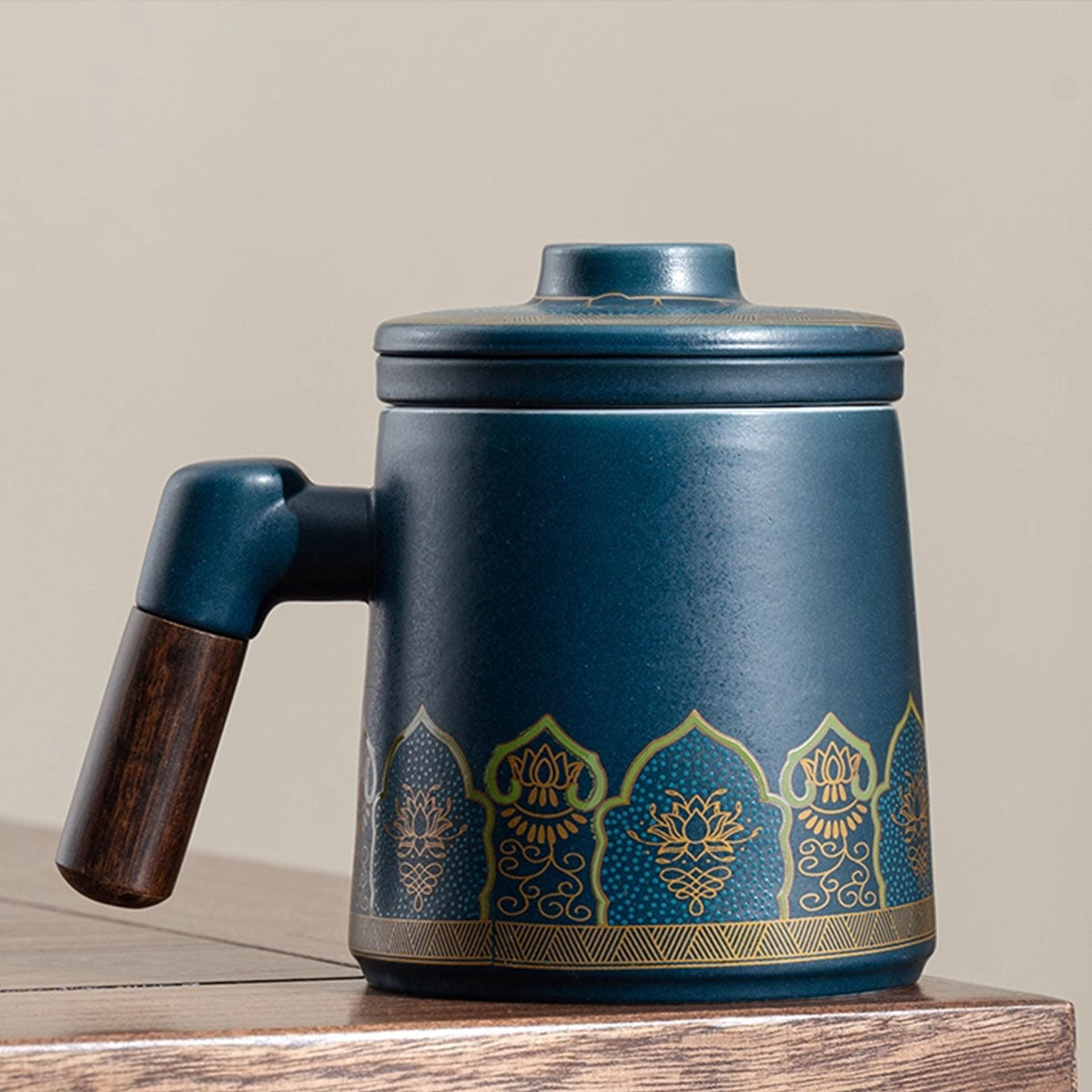 Porcelain-Gilded Embossed Wooden-Handle Tea Infuser 400ml Chaliland