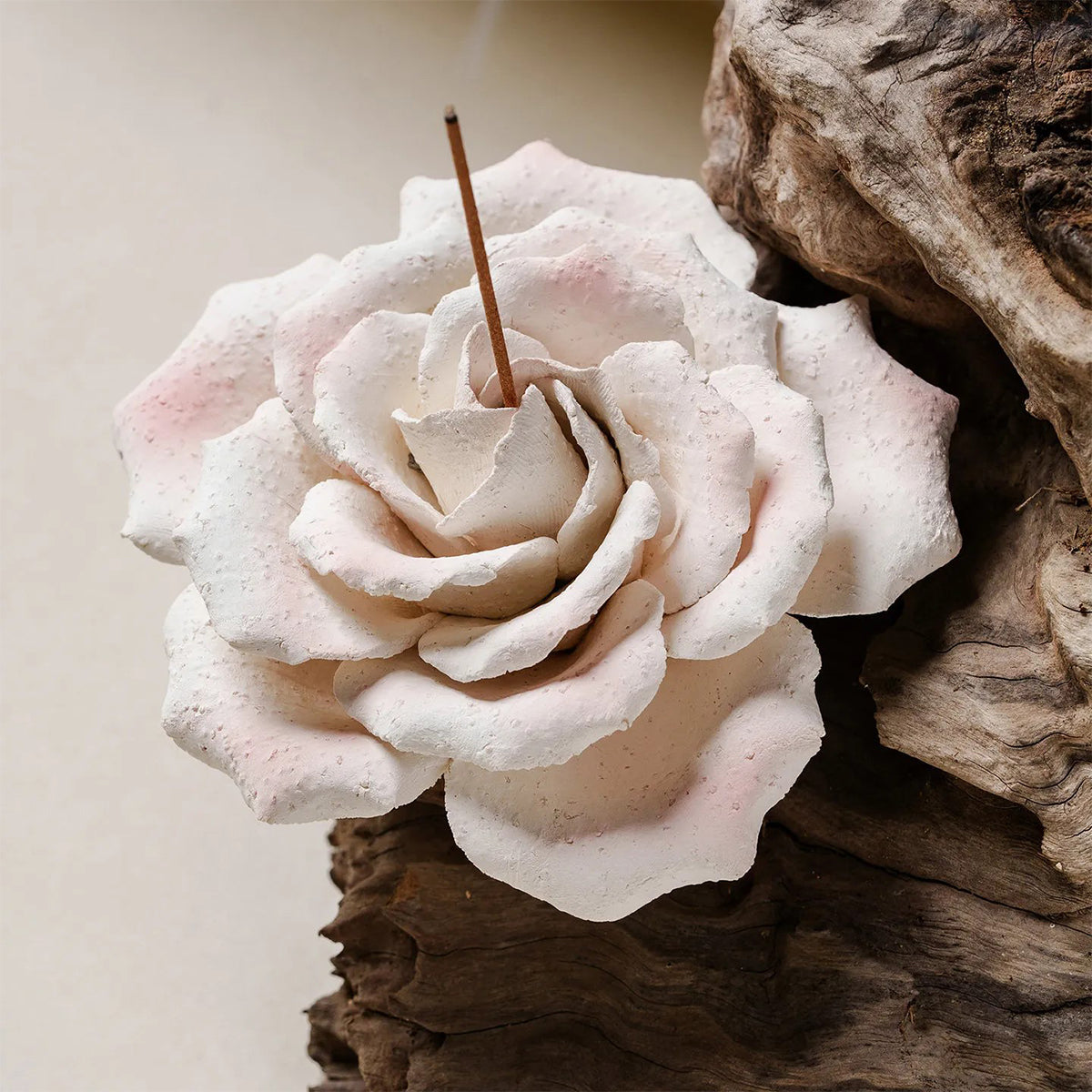 Hand-carved ceramic flower stand Chaliland