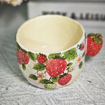 Hand-painted 3D strawberry cup 210ml Chaliland