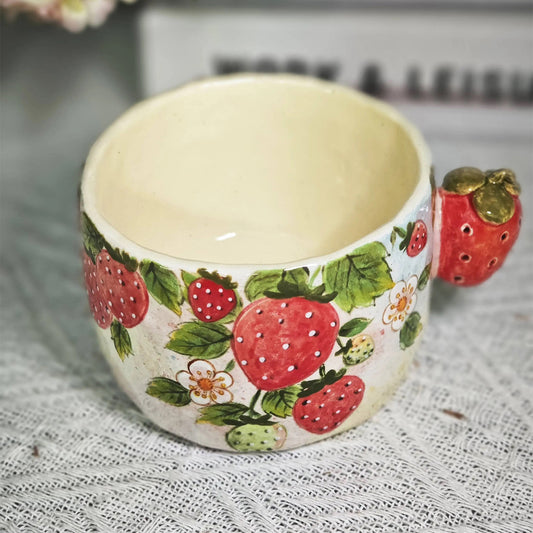 Hand-painted 3D strawberry cup 210ml Chaliland