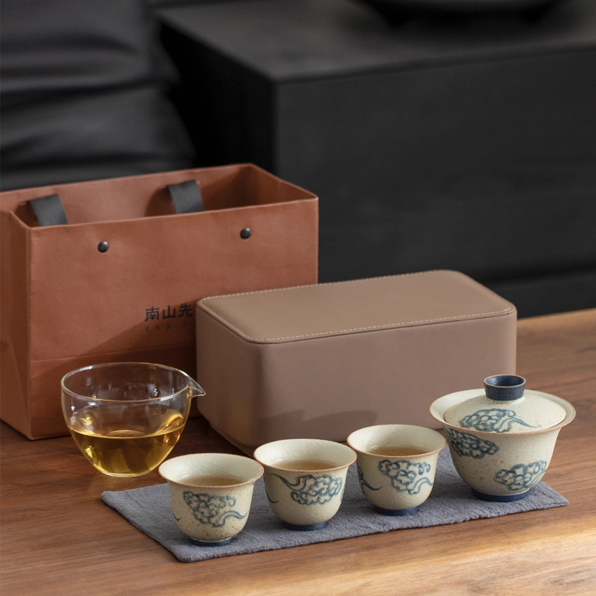 Hand-painted Qingyun covered bowl, 170ml Chaliland