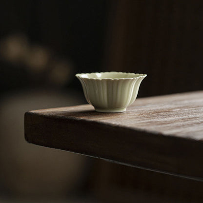 Imitation Song Dynasty Green Glaze Teacup With Flower Rim Chaliland
