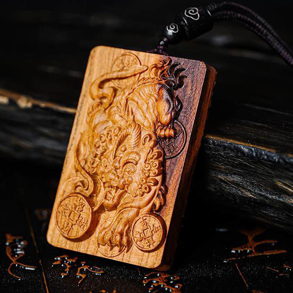 Lightning-struck wooden Pixiu pendant Chaliland