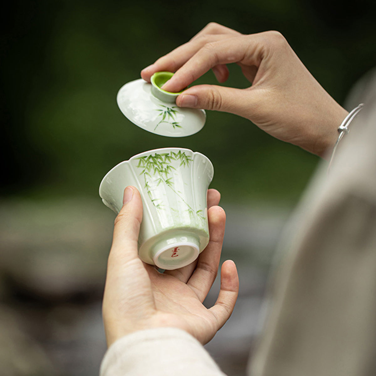 [Porcelain]Lush Hand-painted Bamboo Ceramic Gaiwan Chaliland