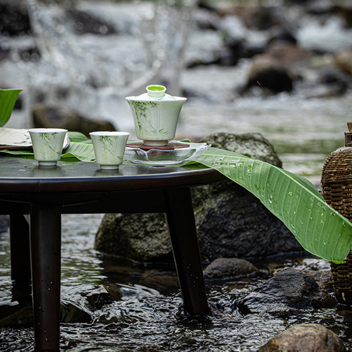 [Porcelain]Lush Hand-painted Bamboo Ceramic Gaiwan Chaliland