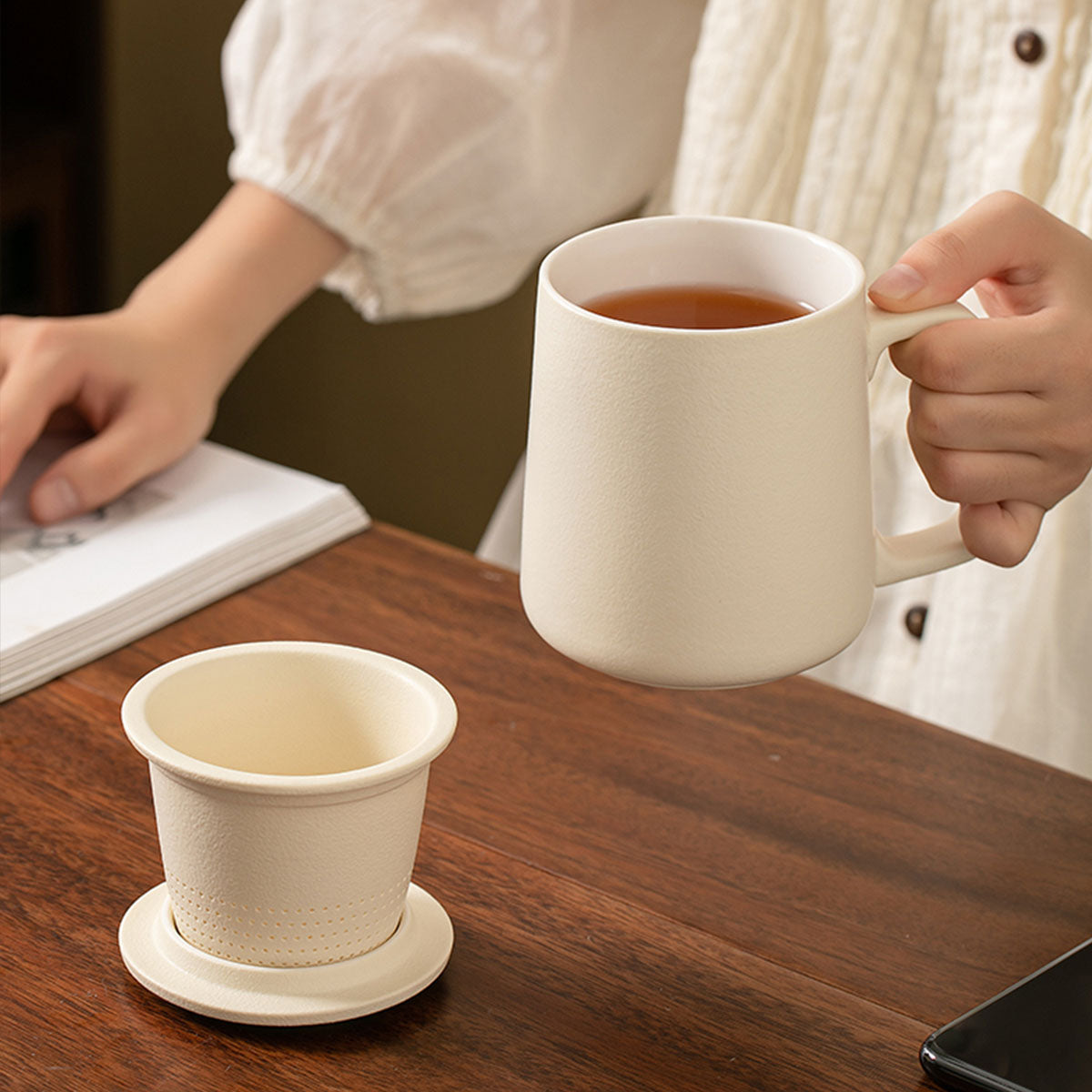 Porcelain-Minimalist Ceramic Tea Infuser Cup 360ml Chaliland