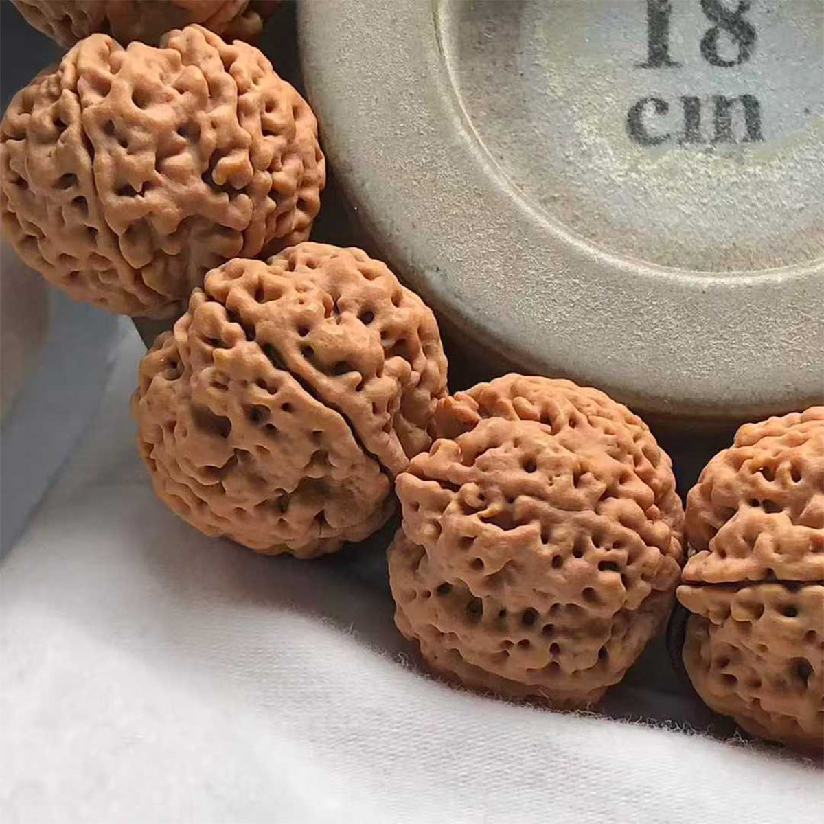 Nepal Six-Petaled Vajra Chaliland