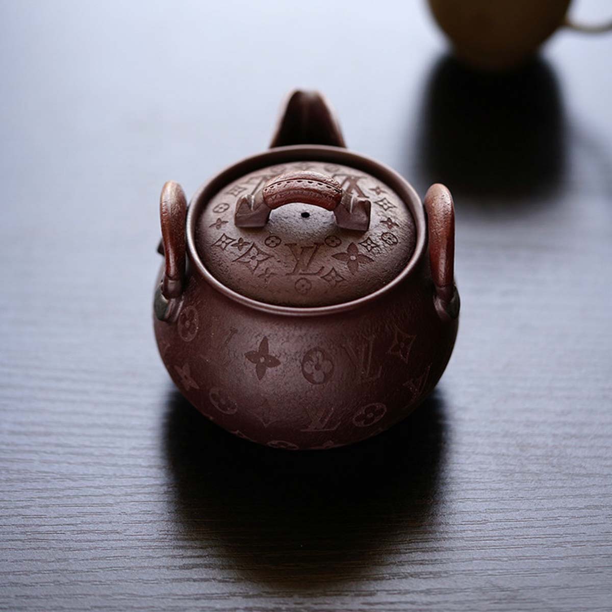 Patterned Teapot Chaliland