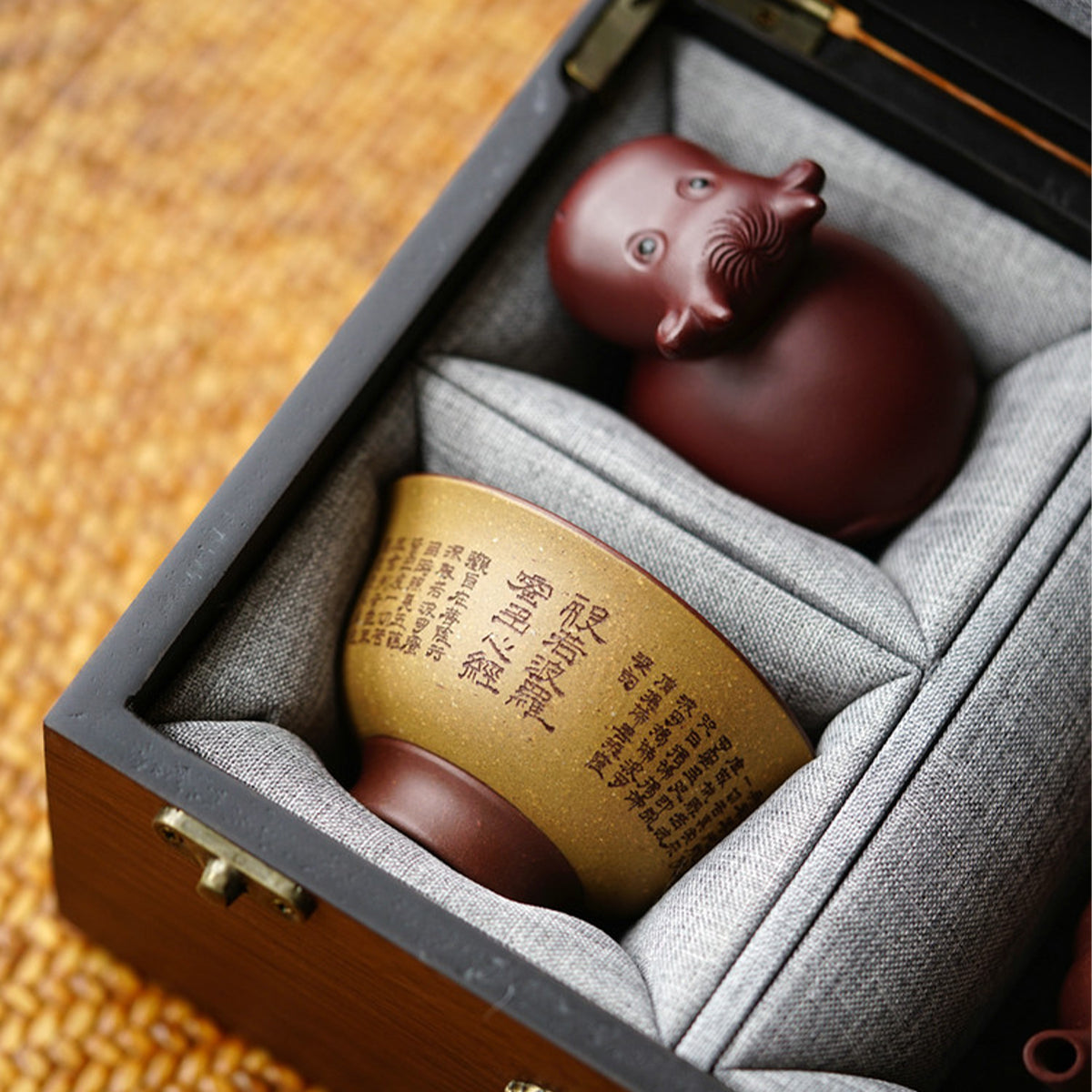 Antique-Style Teapot, Cup, and Tea Pet Gift Set Chaliland