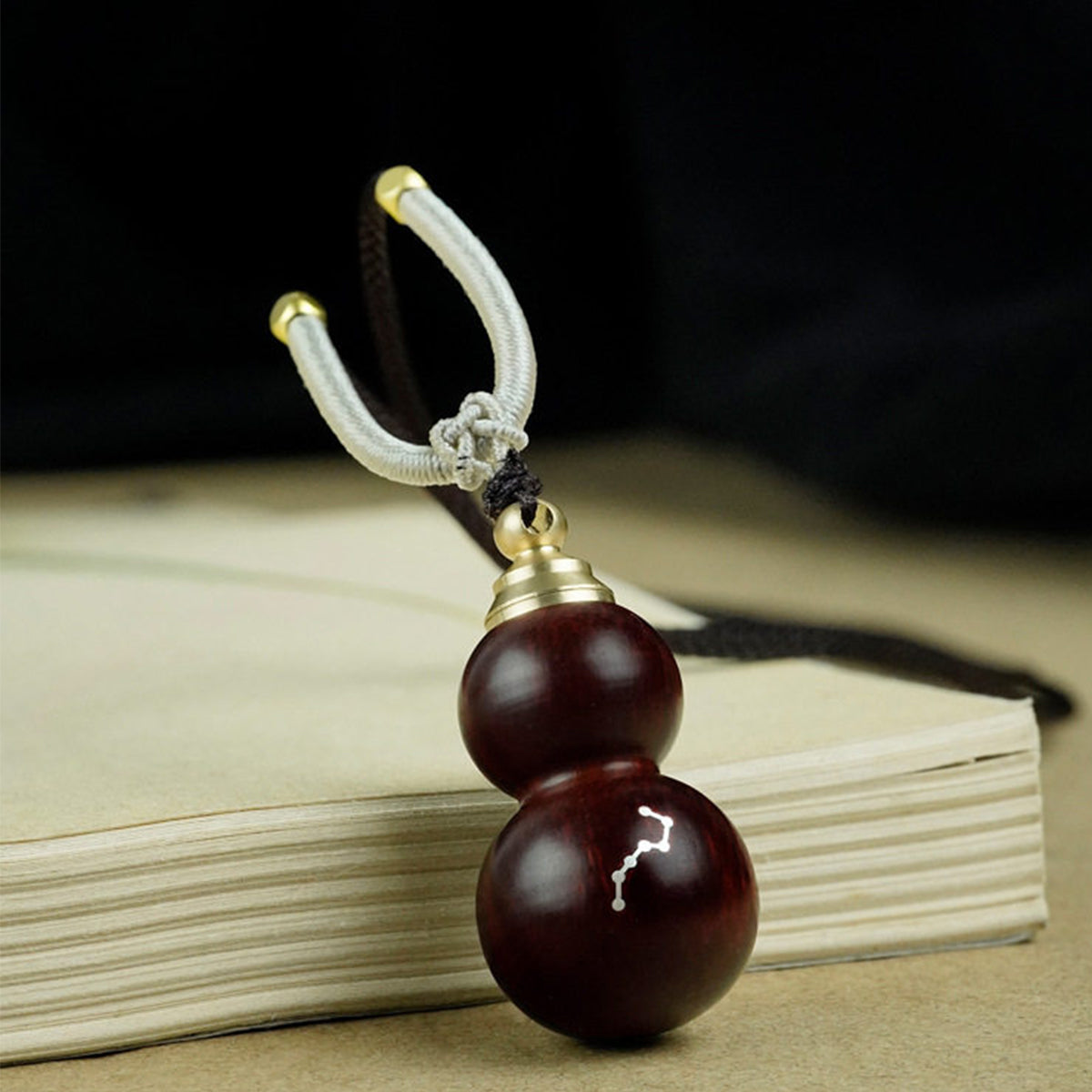 Rosewood inlaid silver Big Dipper gourd pendant Chaliland