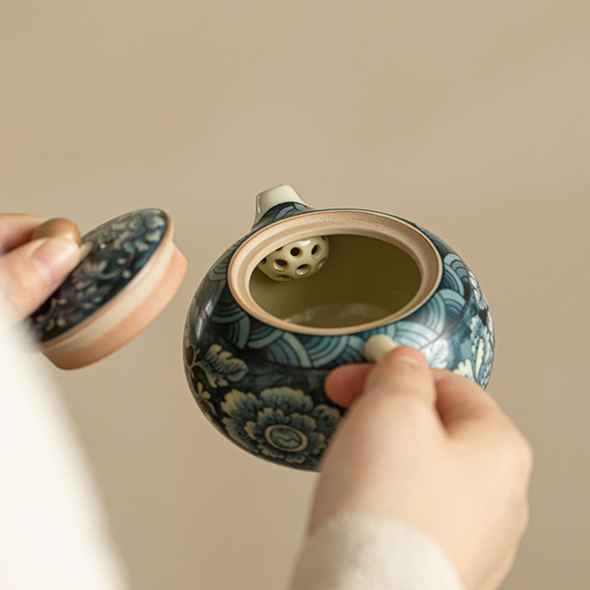 Ru Kiln - Splendidly Decorated Xi Shi Pot - 220ml Chaliland