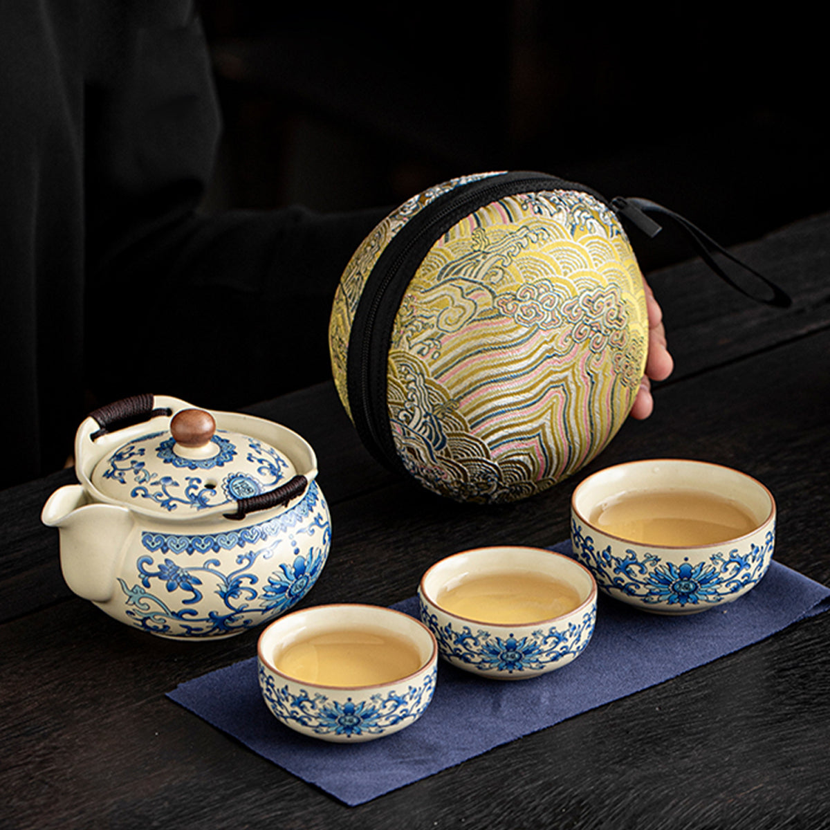 Ru Kiln Flowered Blue Pot with Three Cups Chaliland