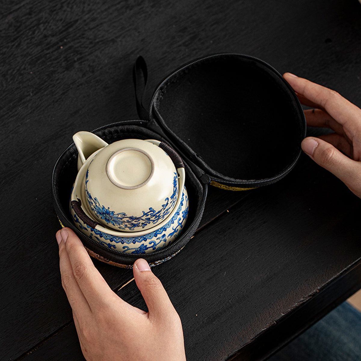 Ru Kiln Flowered Blue Pot with Three Cups Chaliland