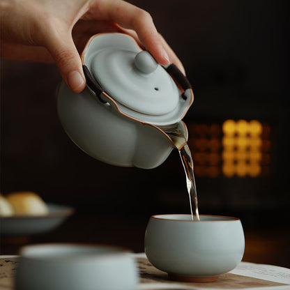 Ru Kiln-Sky Blue Ru Kiln Hand-Grip Teapot 330ml Chaliland