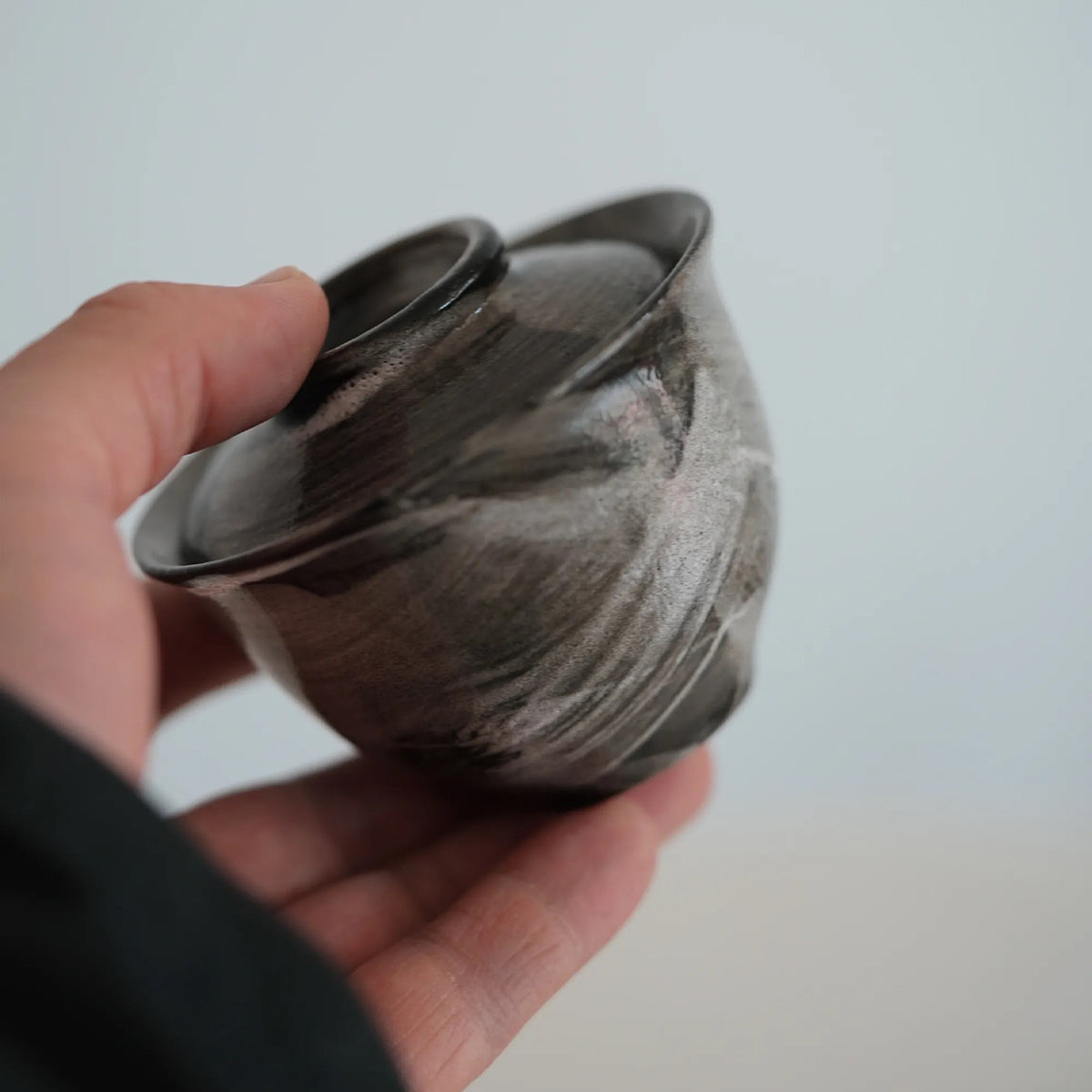 Small covered bowl brush 100cc