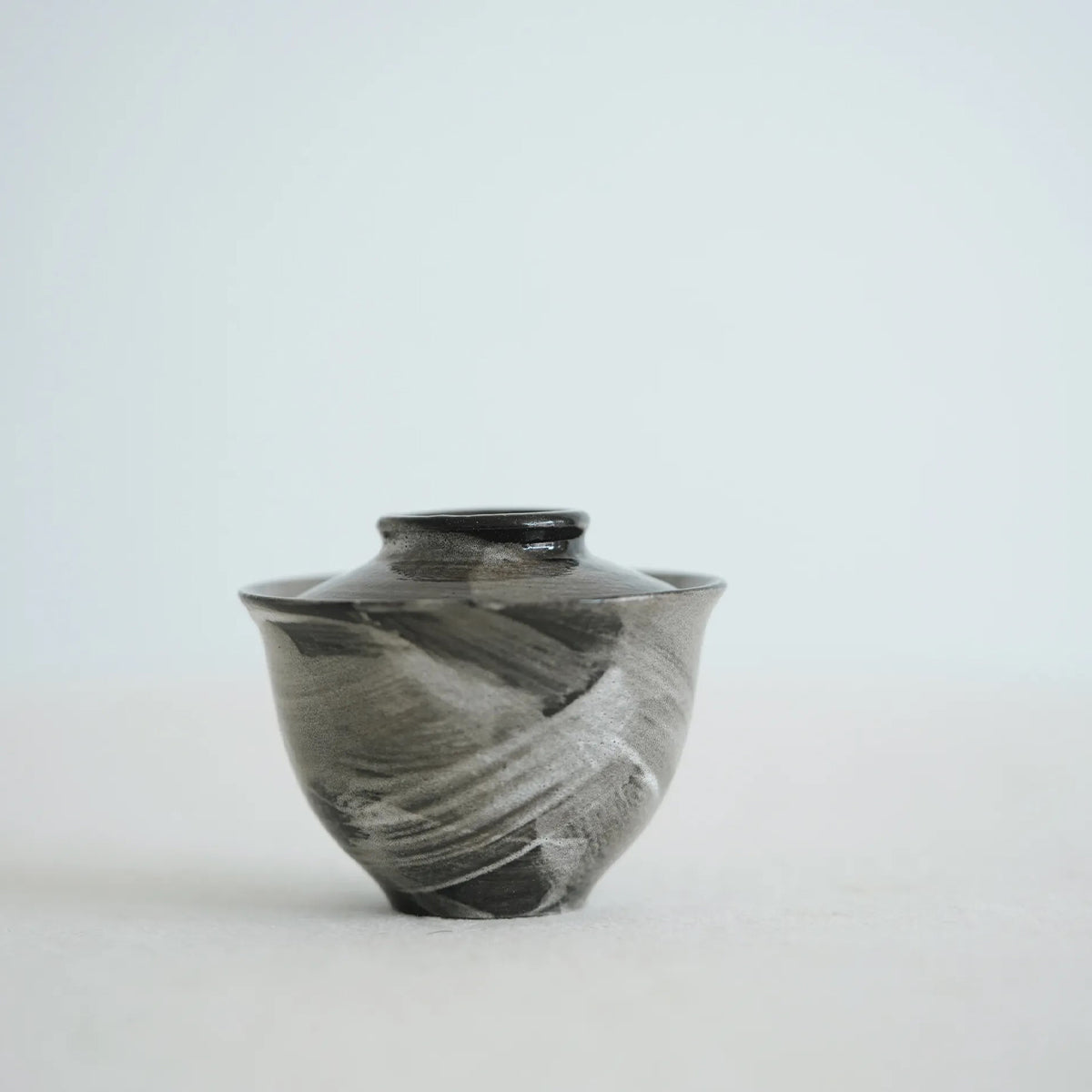 Small covered bowl brush 100cc